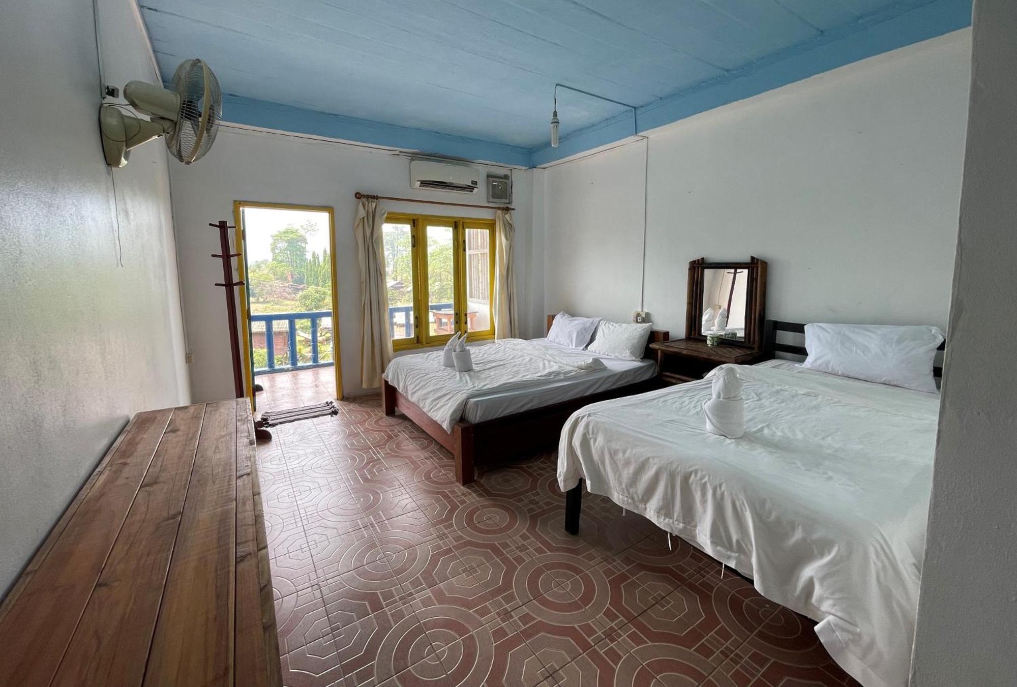 Blue Sunset Hostel Ванг-Виенг Экстерьер фото